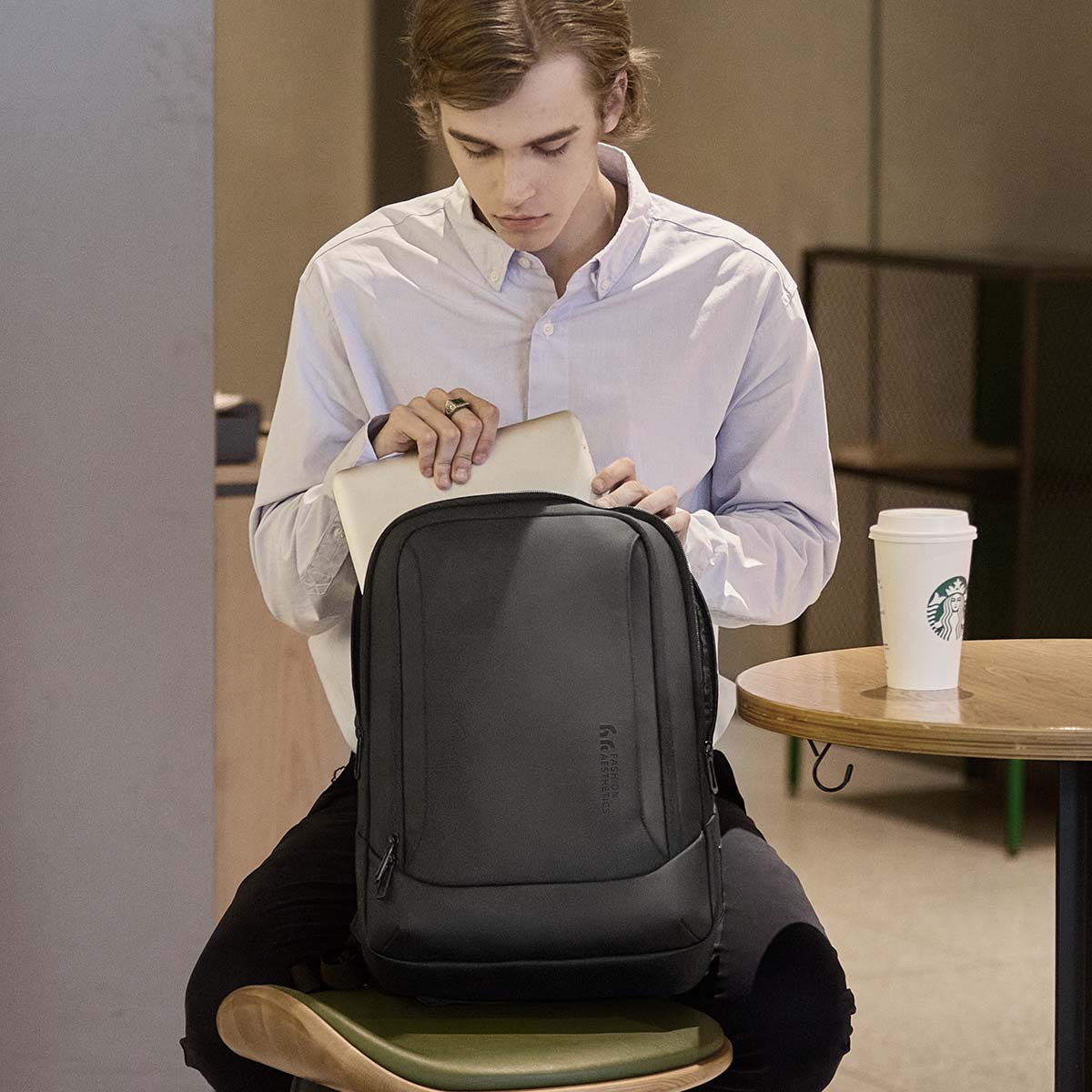 Zaino da uomo multifunzionale  - Laptop Backpack 15.6 recensione e prezzo